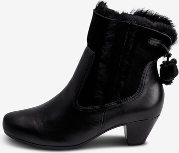 VITAFORM Ankle Boots in Black