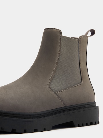 Pull&Bear Chelsea-bootsit värissä harmaa