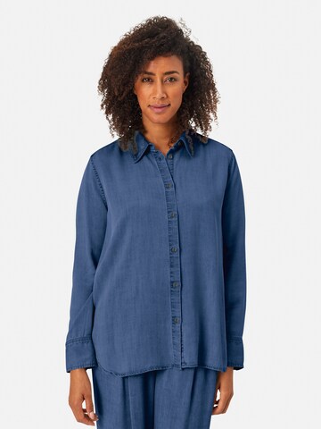Masai Blouse in Blue: front