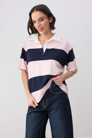 Trendyol - Camiseta en azul: frente