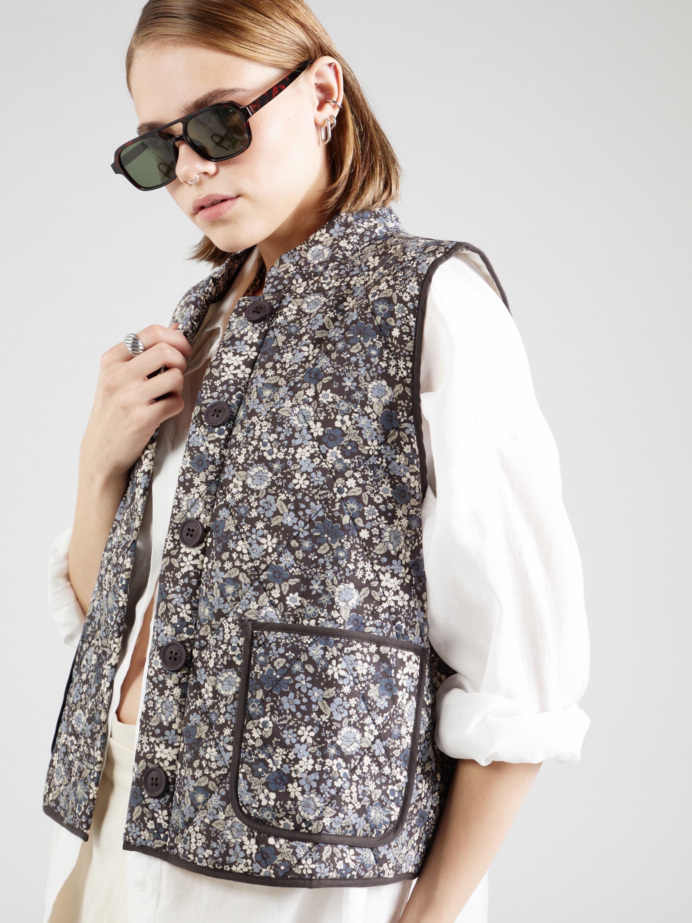 Lollys Laundry Vest 'Cairo' in Black | ABOUT YOU