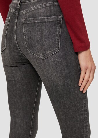 Skinny Jean 'Izabell' s.Oliver en gris