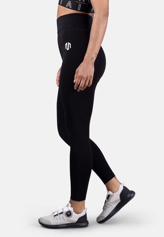 Skinny Leggings di MOROTAI in nero