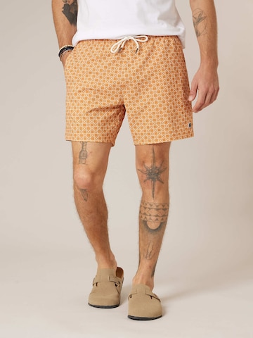 Shorts de bain 'BRASIL' Deeluxe en orange : devant
