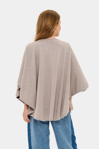 SAINT TROPEZ Poncho in Beige