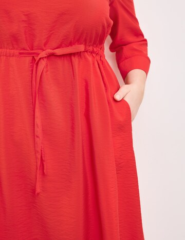 SAMOON Sukienka w kolorze czerwony
