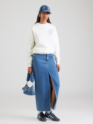 Sublevel Sweatshirt i vit