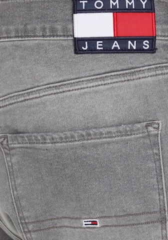 Tommy Jeans Slimfit Jeans 'Anton' in Grijs