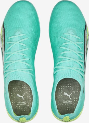 Chaussure de foot PUMA en vert