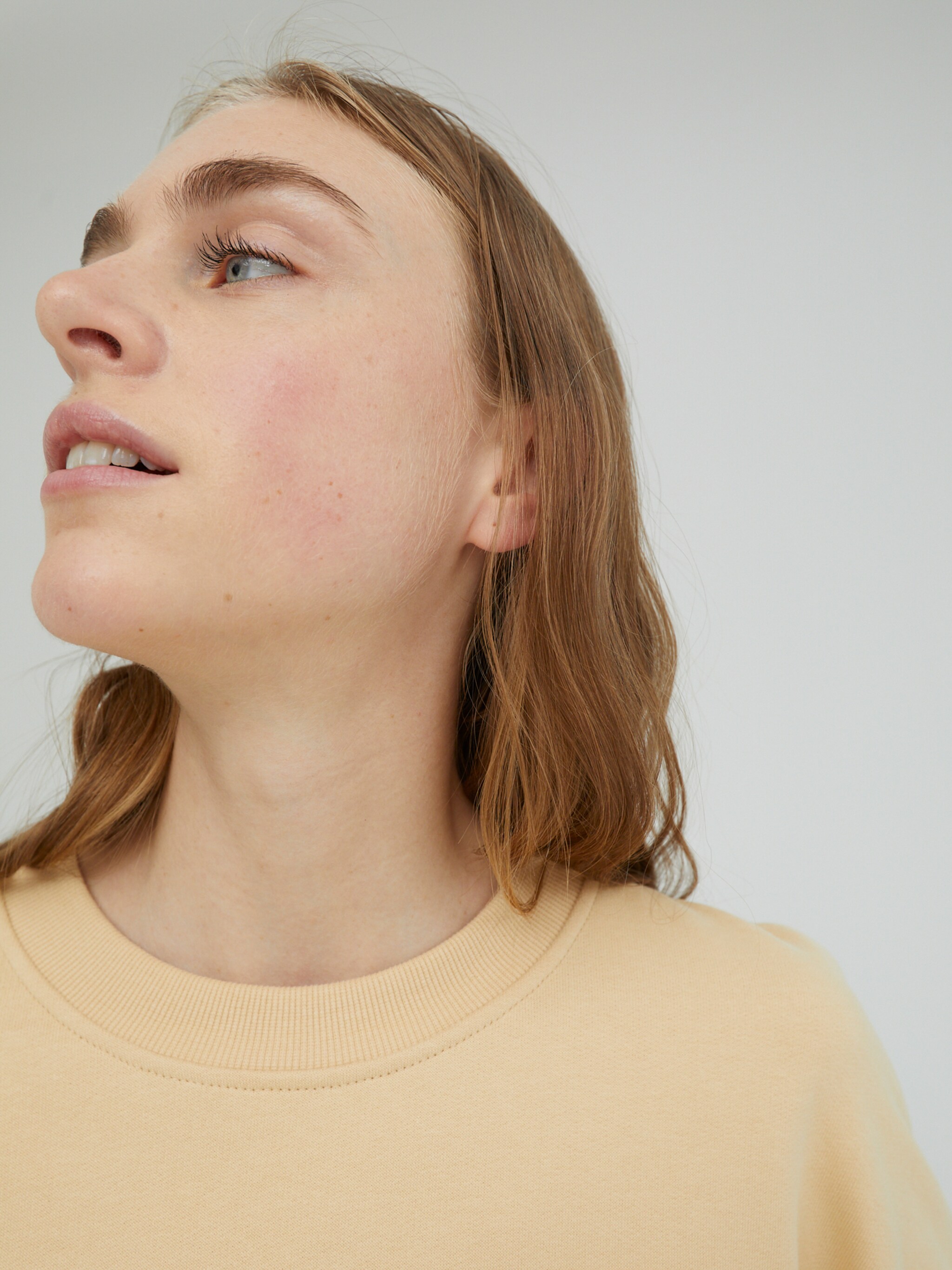 EDITED Produkter Sweatshirt 'Renata' camel