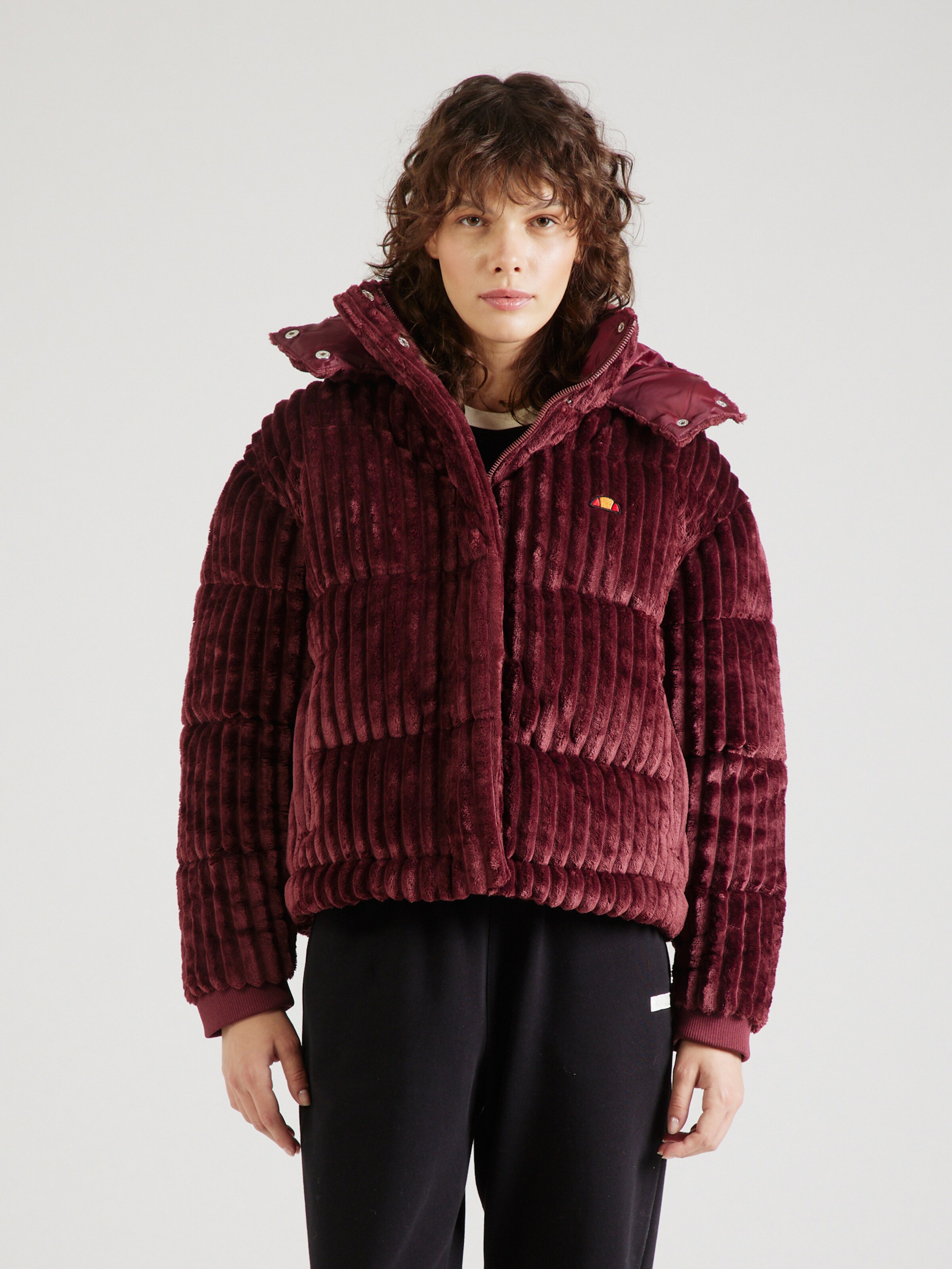 Veste mi saison ELLESSE en Bordeaux Rouge Vif ABOUT YOU