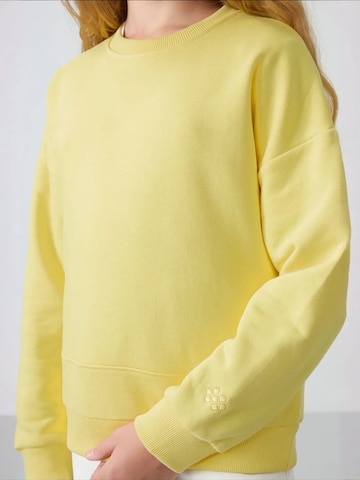 Tommy Life - Sweatshirt em amarelo