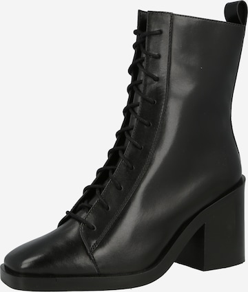Karolina Kurkova Originals - Botines con cordones 'Linda' en negro: frente