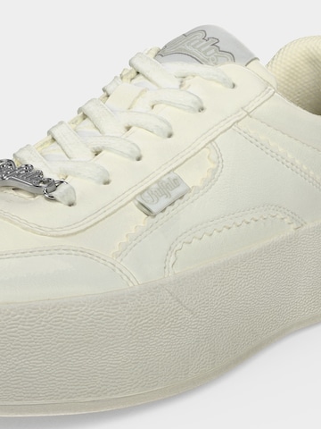 Baskets basses 'CAJO' BUFFALO en blanc