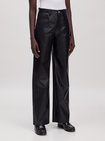 EDITED - Bootcut Pantalón 'Celina' en negro: frente