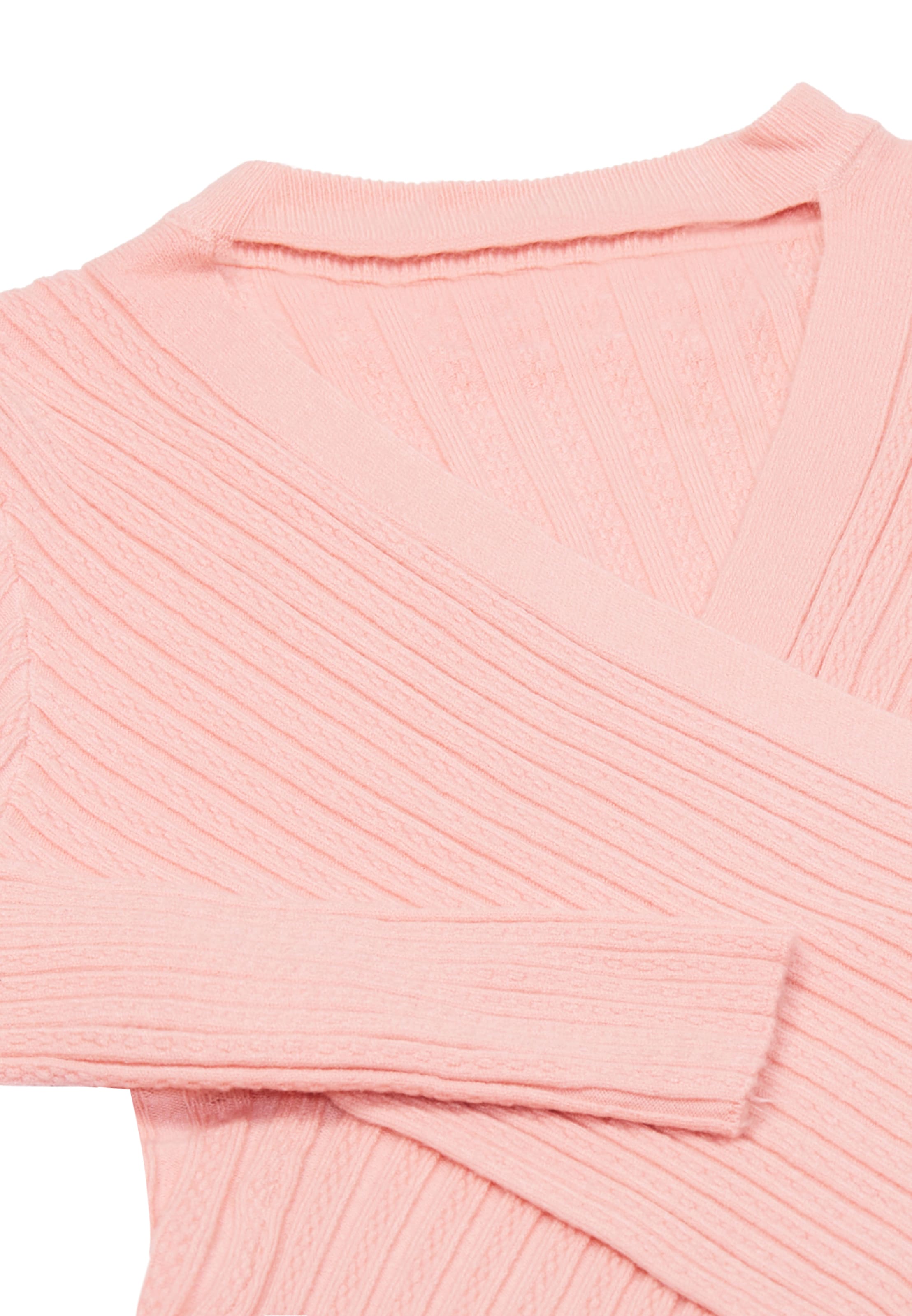 Pulover de la aleva pe roz