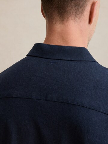 DAN FOX APPAREL Regular fit Риза 'Leonard' в синьо