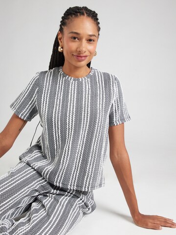 VILA T-Shirt 'VISonea' in Grau: Vorderseite