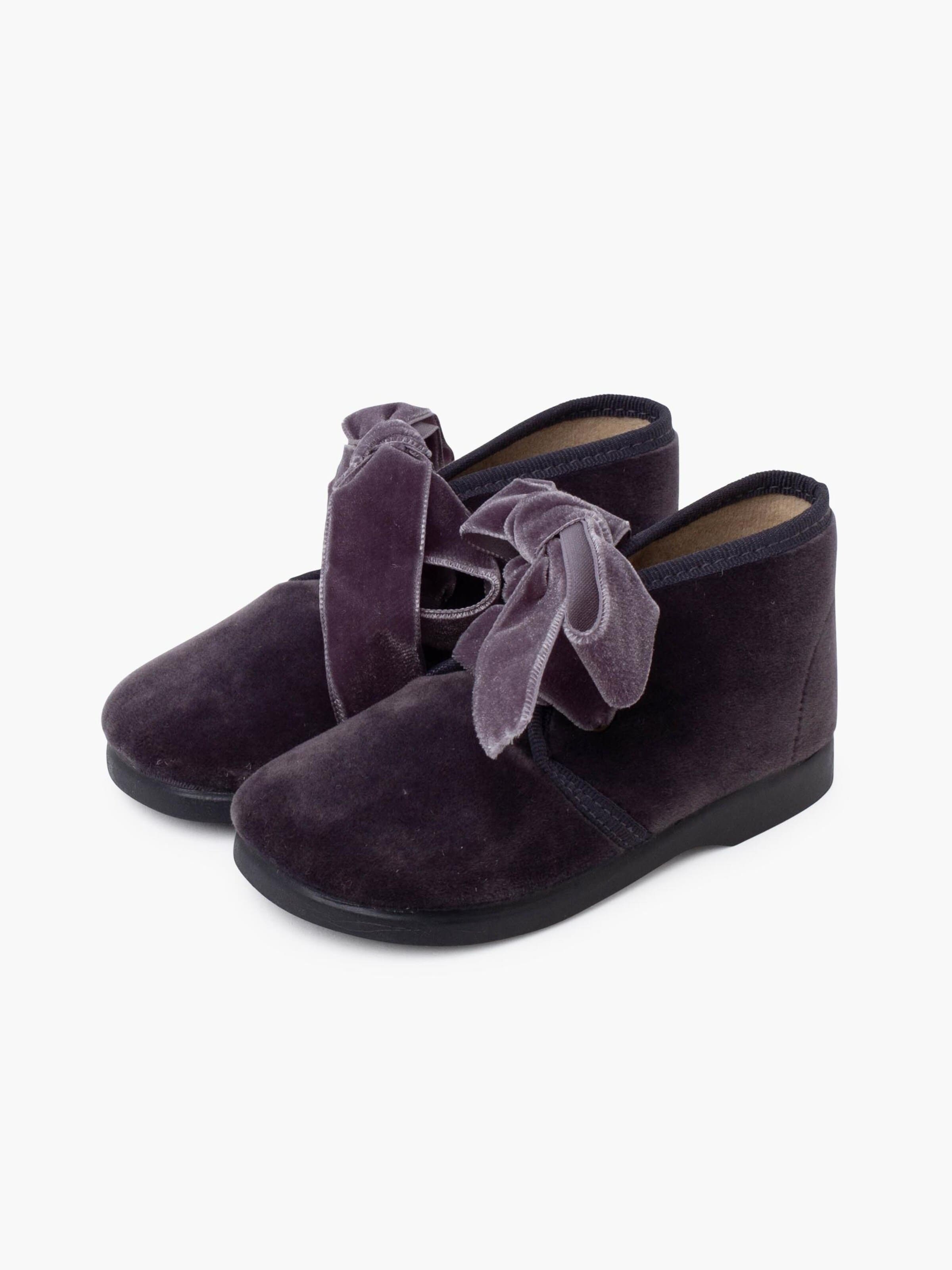 Pisamonas - Bota em cinzento