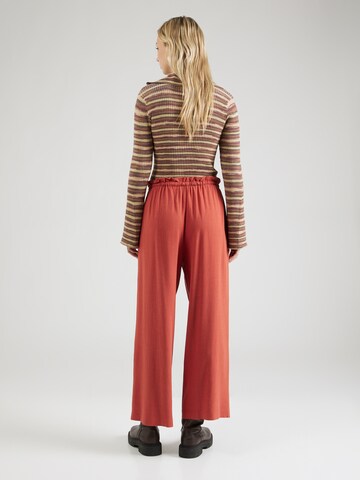 Wide leg Pantaloni 'ONLSOLVI' di ONLY in rosso