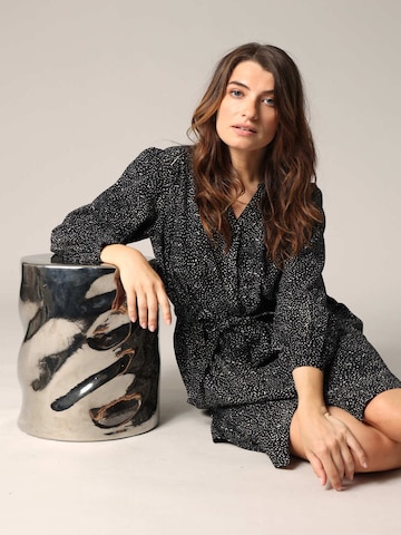 Robe Deeluxe en noir