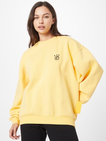 Smiles Sweatshirt 'Pascal' in Yellow