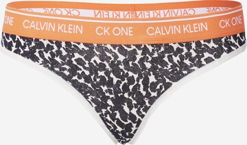 Calvin Klein Underwear Tanga – béžová: přední strana