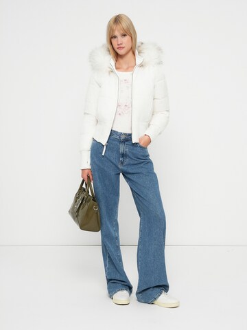 HOLLISTER Winter Jacket in White