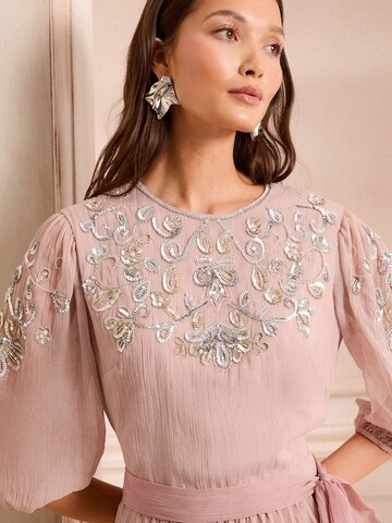 Abito di love & roses in rosa