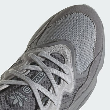 ADIDAS ORIGINALS Спортни обувки 'Ozweego' в сиво