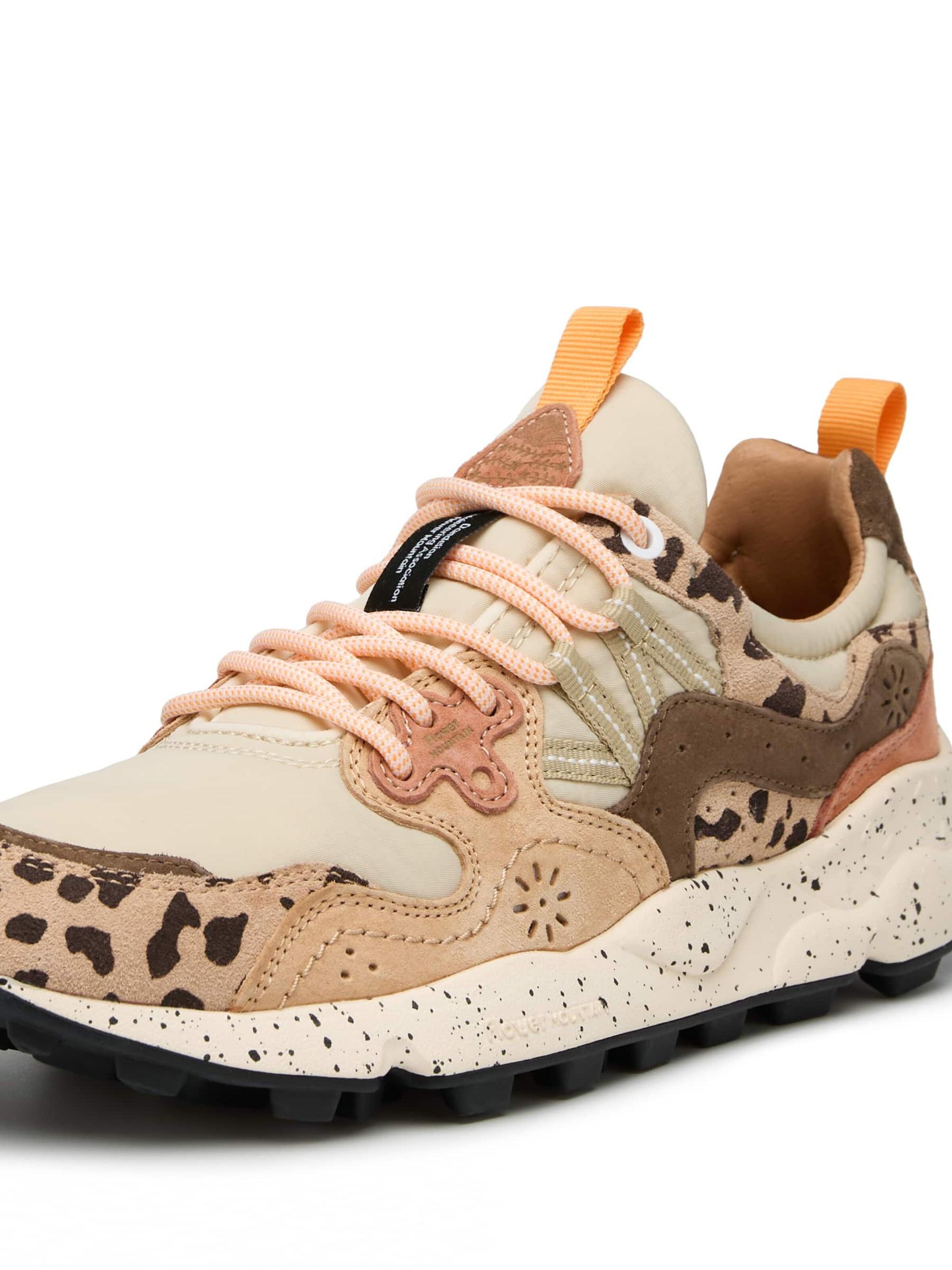 Baskets basses 'YAMANO 3 UNI' Flower Mountain en beige