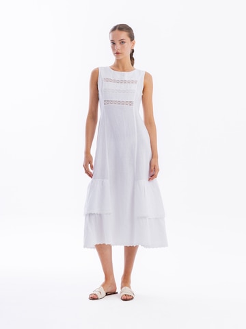 Robe Haris Cotton en blanc