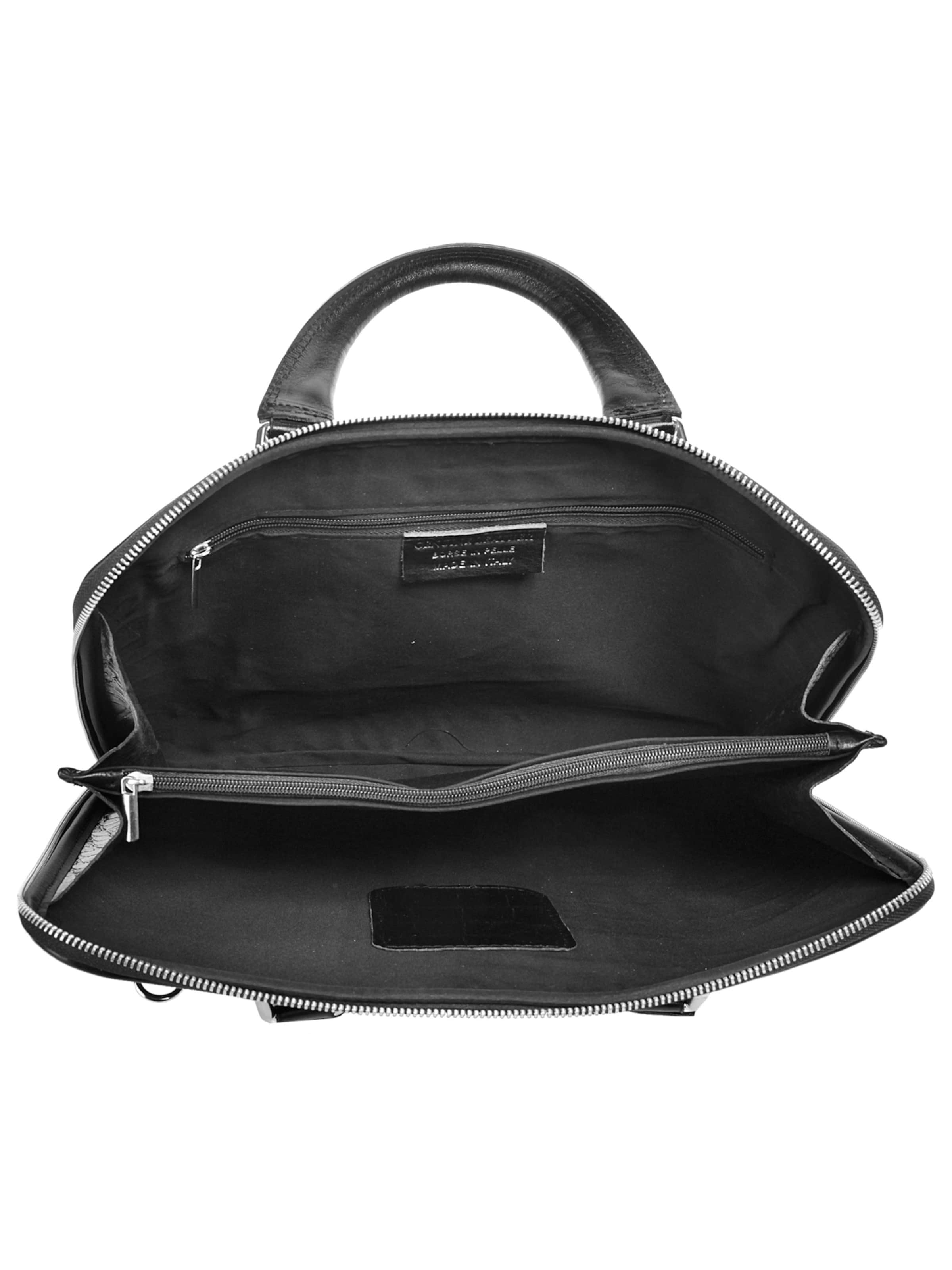 Cluty Briefcase in Black