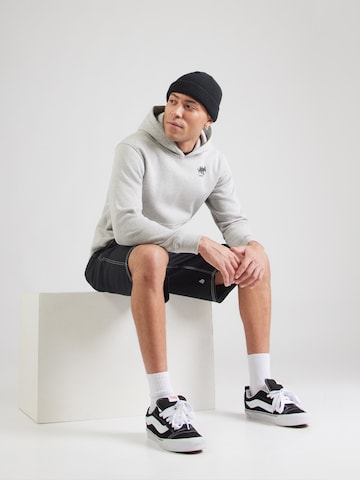 ALPHA INDUSTRIES Tréning póló 'Signature' - szürke
