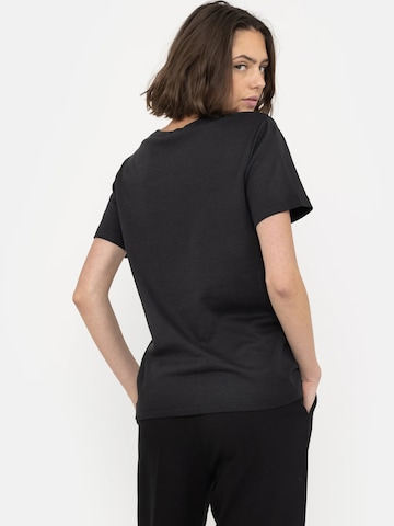 Tricou ' SRHella ' de la Soft Rebels pe negru