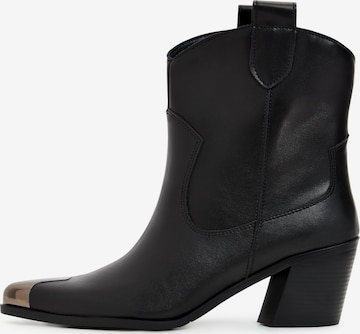 CESARE GASPARI Cowboy Boots in Black: front