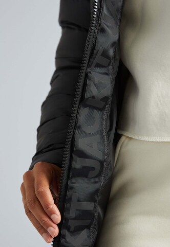 JACK1T Mantel in Schwarz
