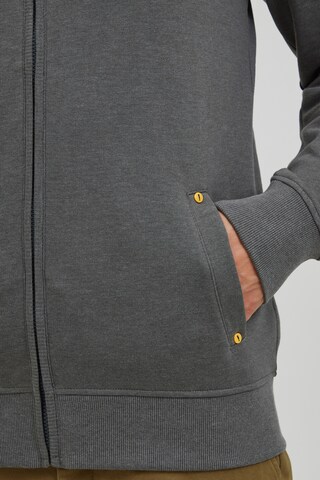 !Solid Zip-Up Hoodie 'KARIM' in Grey