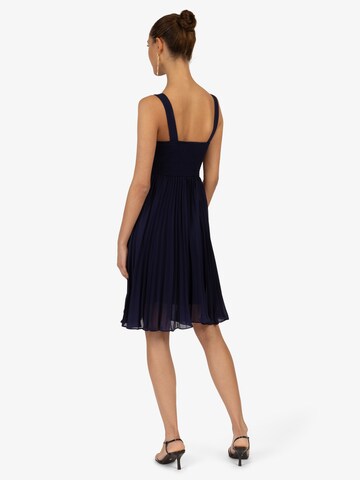 Rochie de cocktail de la Kraimod pe albastru