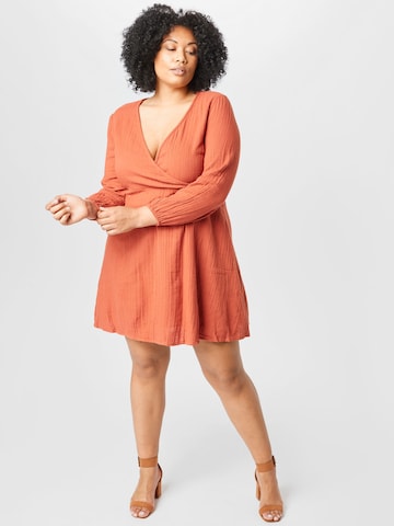 Robe 'Sarina' ABOUT YOU Curvy en orange : devant