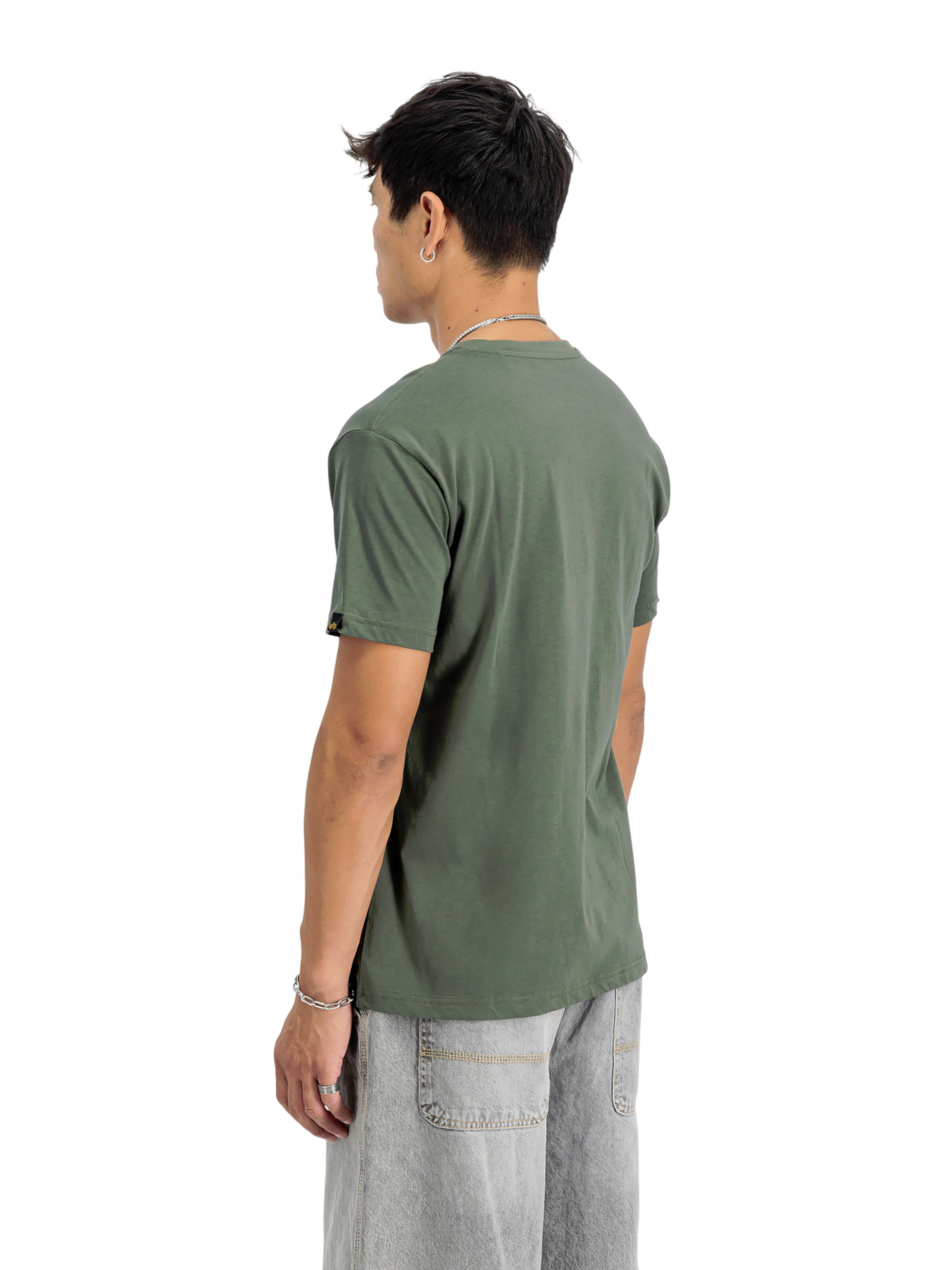 ALPHA INDUSTRIES Shirt 'Basic Small Logo'‌‌ in Grün