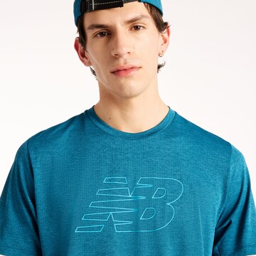 new balance - Camiseta funcional 'RC Essential Graphic T-Shirt' en azul