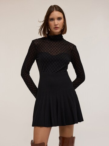 MOTIVI Shirt in Black