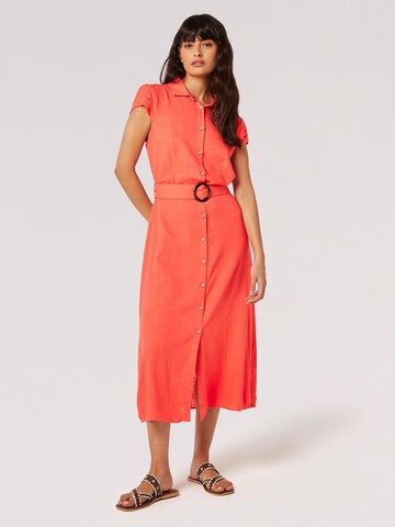 Robe-chemise Apricot en rouge : devant