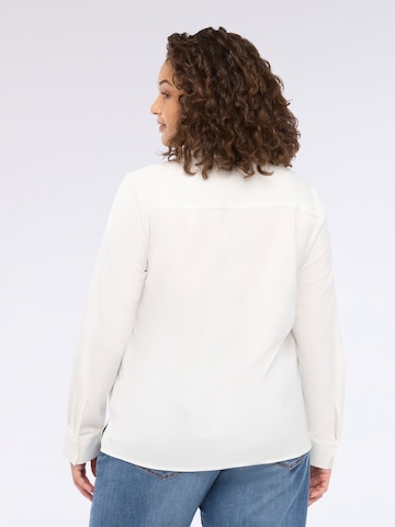 Chemisier Fiorella Rubino en blanc