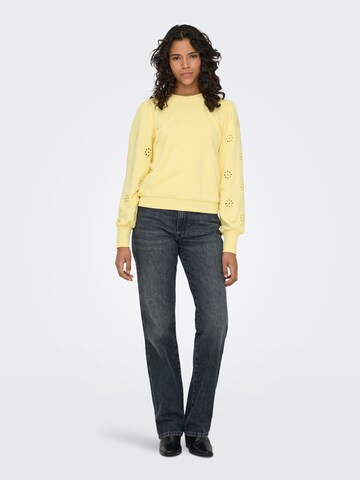 Sweat-shirt 'ONLFEMME' ONLY en jaune