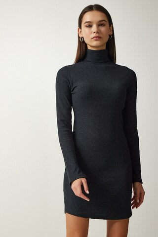 Rochie de la Happiness İstanbul pe gri: față
