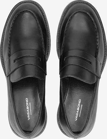 VAGABOND SHOEMAKERS Classic Flats in Black