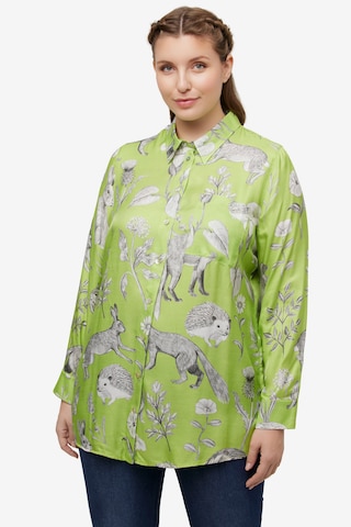 Ulla Popken Blouse in Groen: voorkant