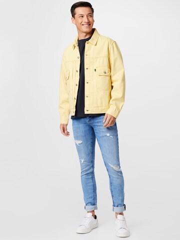 LEVI'S ® Tussenjas 'Contemporary Type 2 Trucker' in Geel